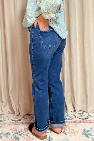 The Charming HR Ankle Straight Jean