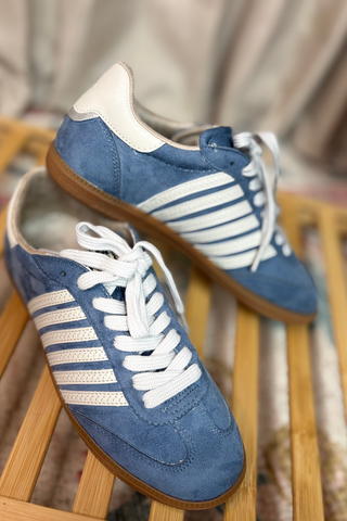 Vintage Blue Court Sneaker