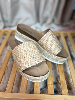 Sunny Day Woven Platform Slides