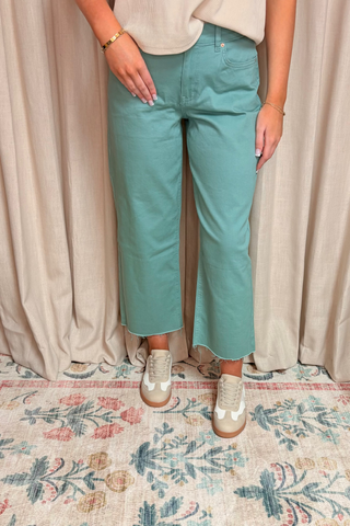 The Evergreen HR Cropped Wide Leg Jean