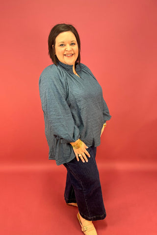The Sorevyn Crinkle Top
