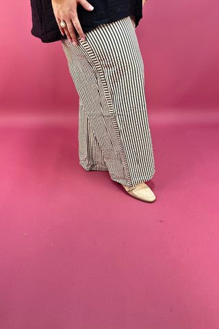 The Caldris Stripe Wide Leg Pant