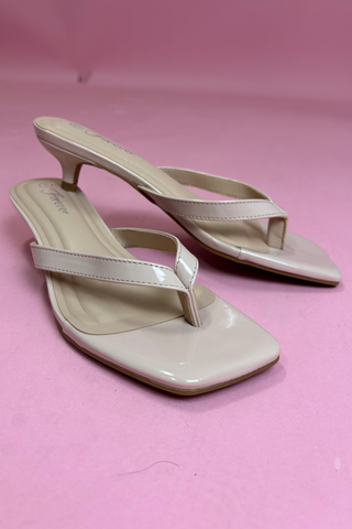 Nude Muse Kitten Heel