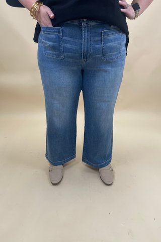 Coastal Patch Pocket Wide-Leg Jeans