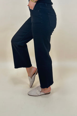The Presley Wide Leg Crop Jean