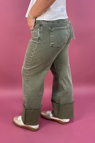 The Fieldstone Cuff Crop Jean